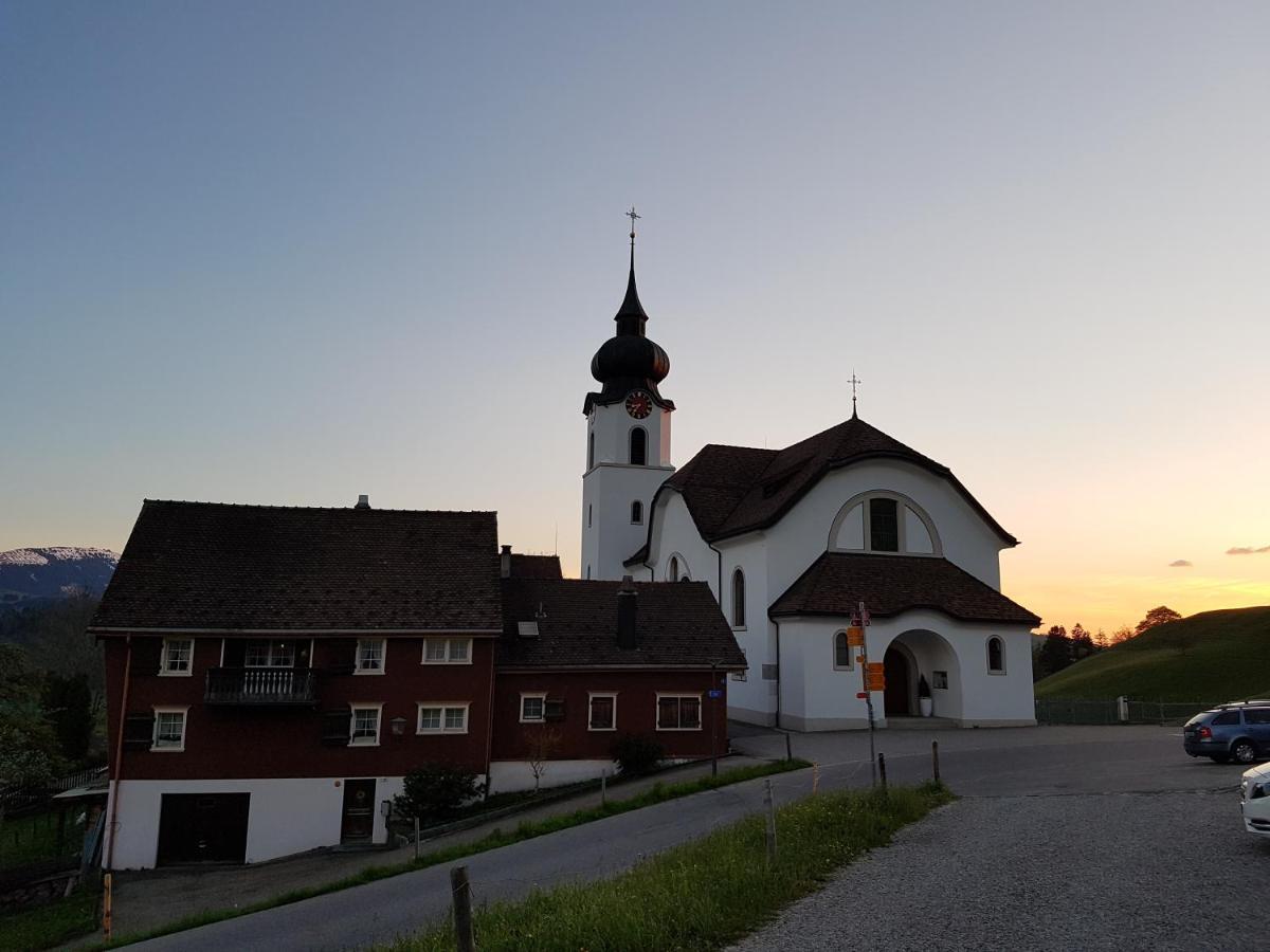Gasthaus Baeren Schlatt อัพเพนเซลล์ ภายนอก รูปภาพ